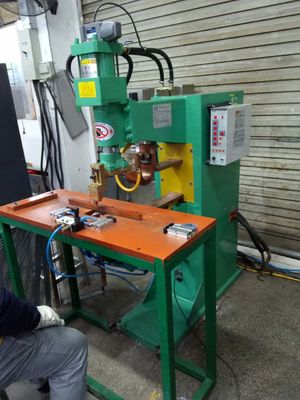 Soudeuse multi de tache de pression atmosphérique de la machine 100KVA de soudage par points d'acier inoxydable