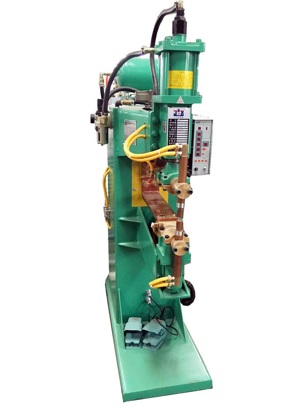Machine de soudure unique de dispositif de soudage par points de la précision 150KVA pour le support de stockage
